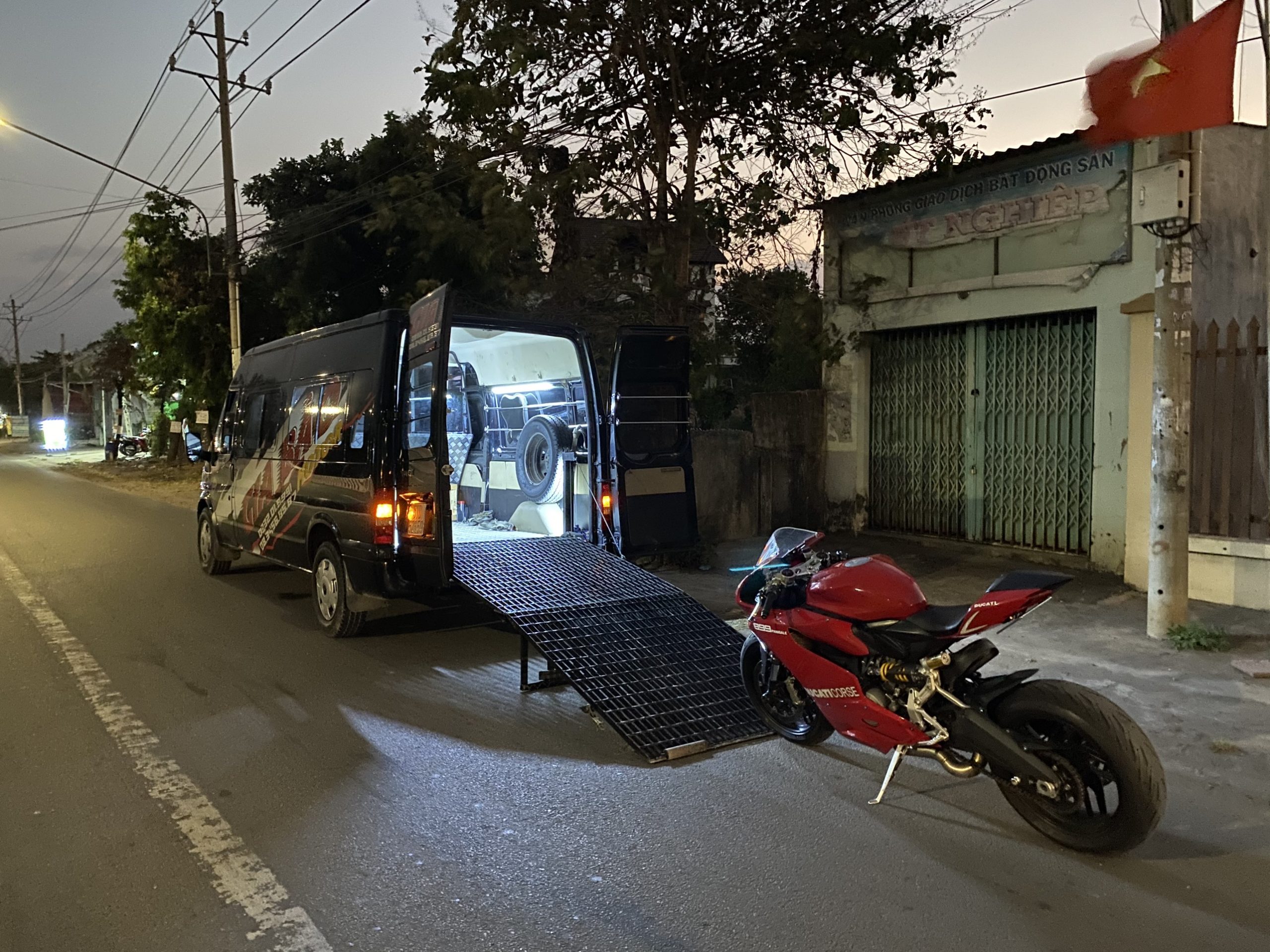 Top 9 Cơ Sở Cứu Hộ Xe Máy TPHCM Nhanh Chóng