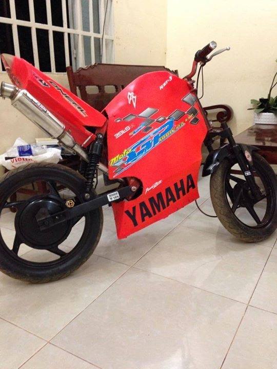 Hình ảnh xe đạp điện độ kiểng đỏ
