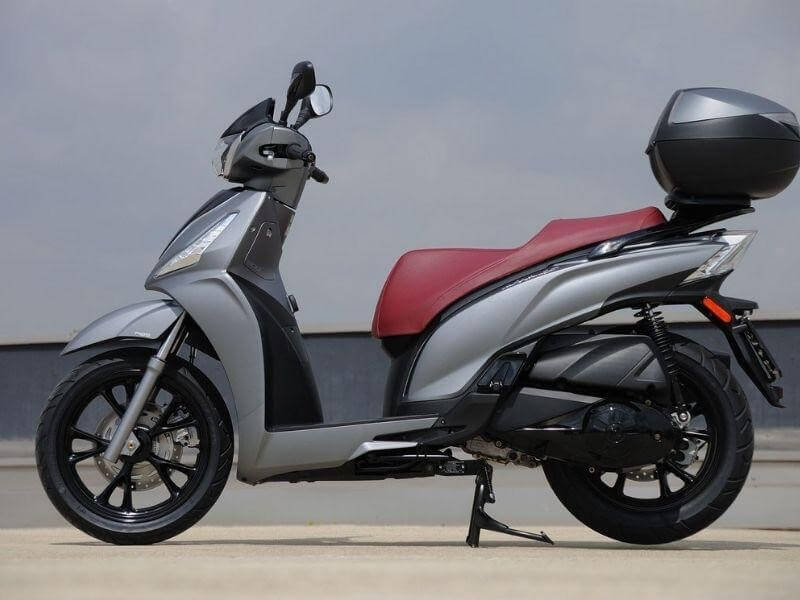 Yên xe SH độ zin.