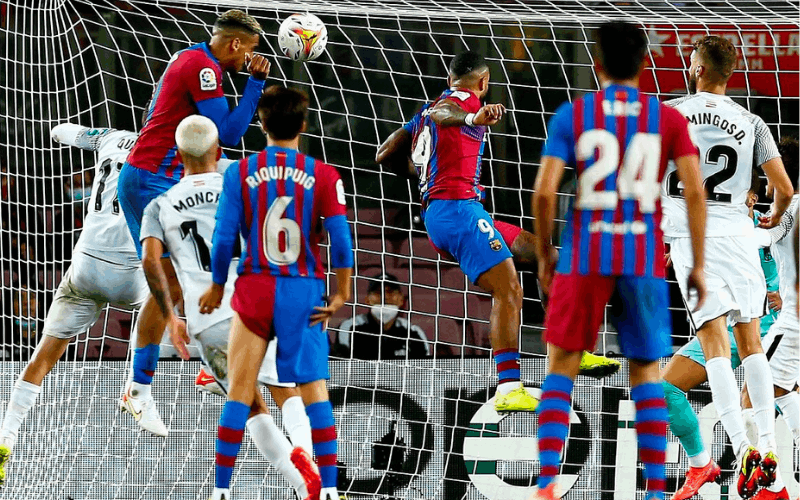 Tiki Taka là gì? Hãy cùng giải mã chiến thuật chơi tuyệt vời này.