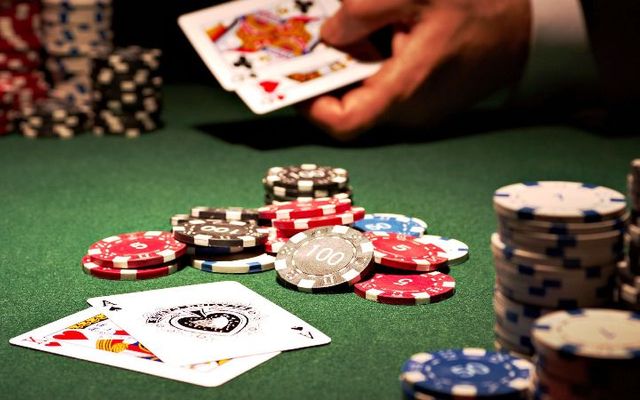 Cách chơi bài xì tố 3 lá cho người mới bắt đầu