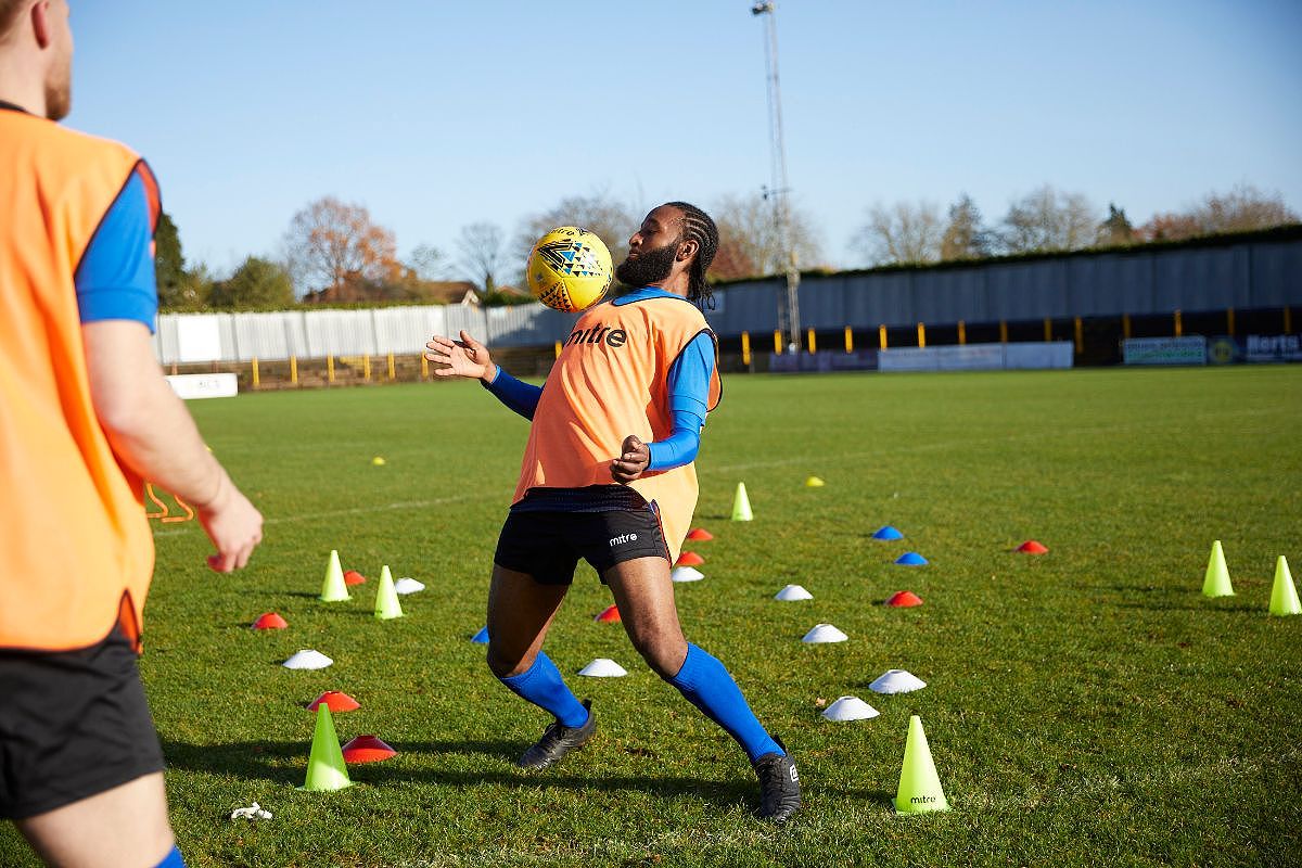 Chiến lược chặn bóng đá: Tỏa sáng trên sân - Monaco Việt Nam