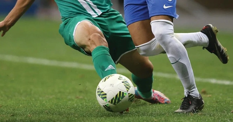 Có bao nhiêu phút làm thêm giờ? Tác động của việc làm thêm giờ lên đội bóng là gì?