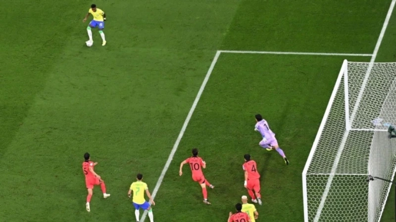 Tấn công trực diện và cách thống trị một trận bóng đá siêu hạng -