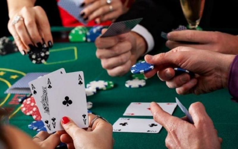 Hội thảo Poker qua điện thoại là gì? Cách rèn luyện trí óc như một người chơi chuyên nghiệp - Hướng dẫn chơi bida | Kiến thức chơi bida cho người mới bắt đầu