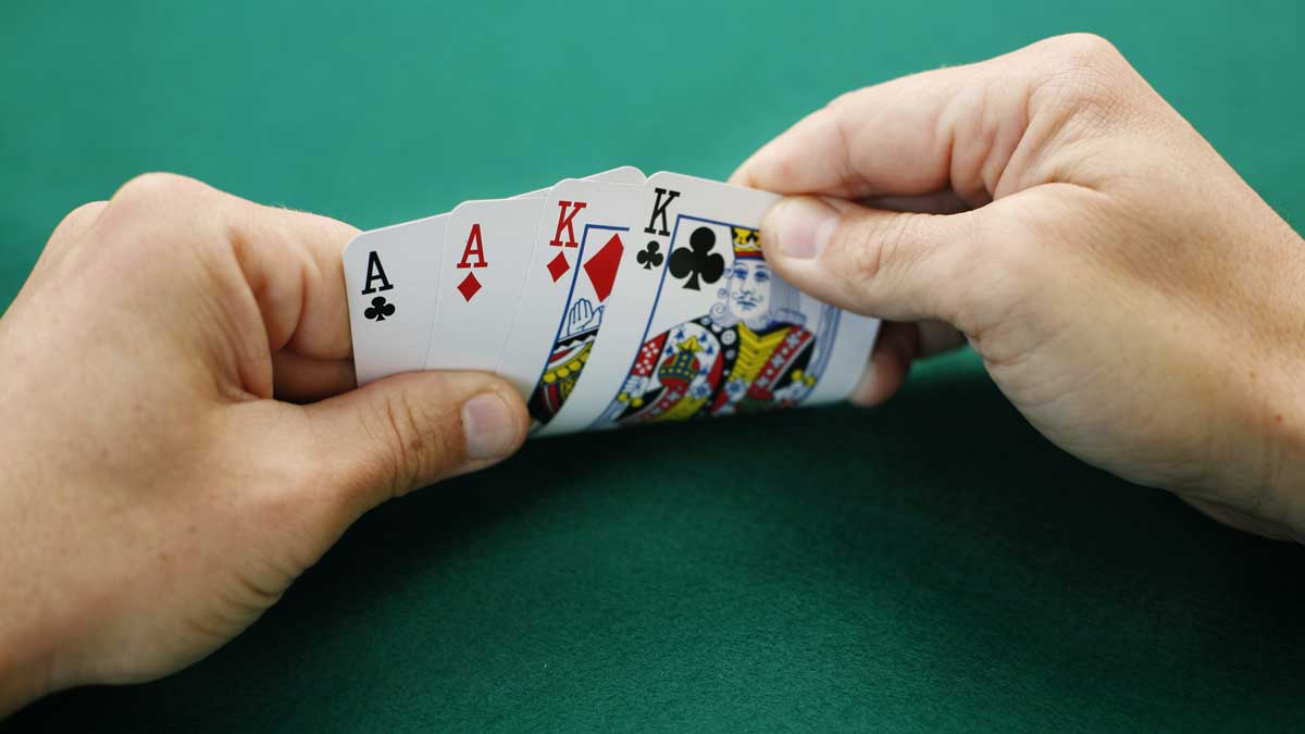 20 tay bài khởi đầu tốt nhất khi chơi Poker Omaha | Natural8