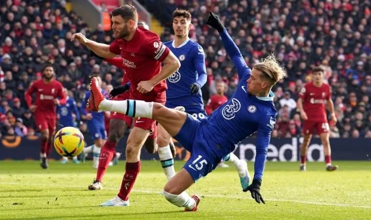 11 Sai lầm của người chơi: Khi nào bạn nên rút bài? 2 Lỗi Bóng Đá 11 Người: Khi Nào Nên Rút Thẻ?