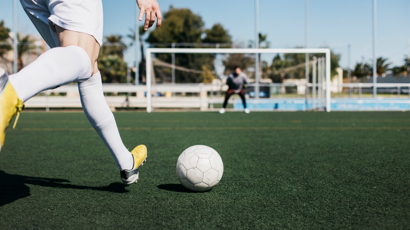 Top 5 cầu thủ có cú đá mạnh nhất thế giới