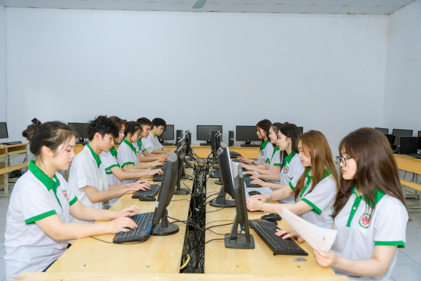 Định Hướng Nghề Nghiệp Là Gì? Cách Chọn Nghề Tương Lai Đúng Đắn Nhất