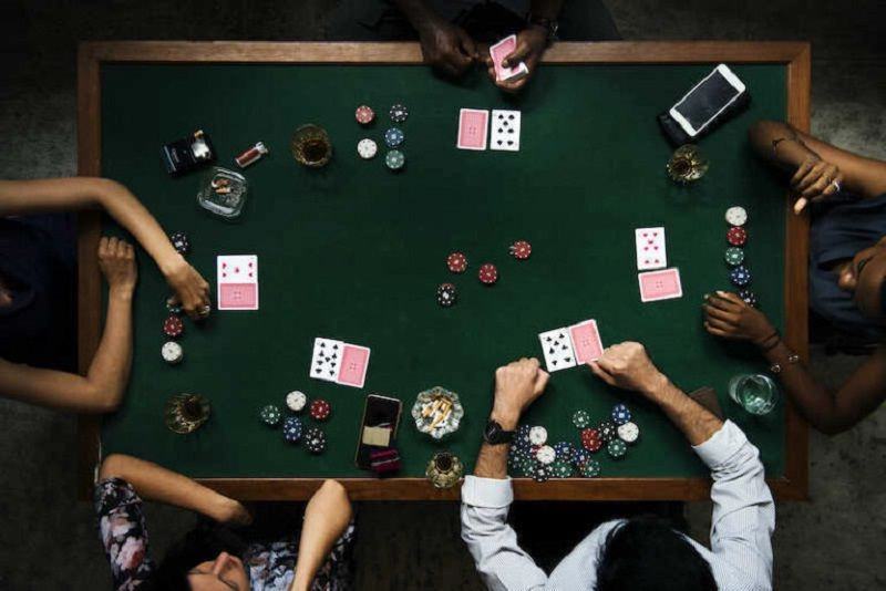 Jackpot Trong Poker Là Gì? Cơ Hội Đổi Đời Cho Mọi Người!