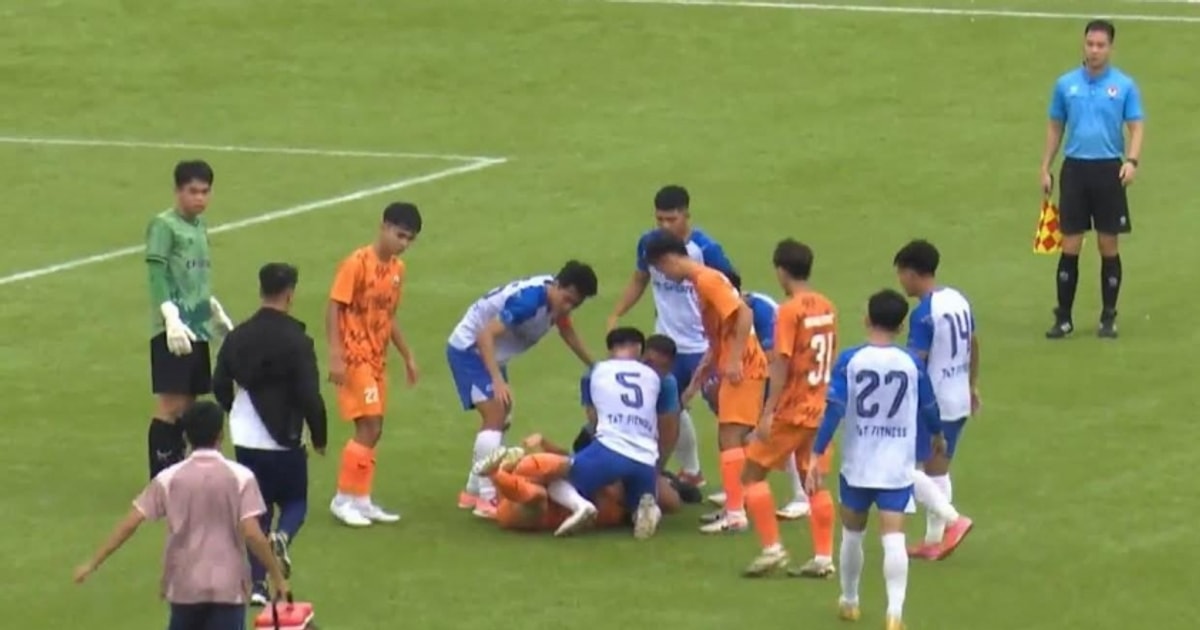 Trẻ Phù Đổng thắng 2-1, Nguyễn Anh Tuấn co giật phút 29