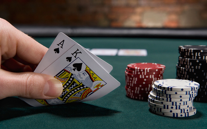 Khám Phá Cách Chơi Poker Chi Tiết Từ A Đến Z Cho Người Mới